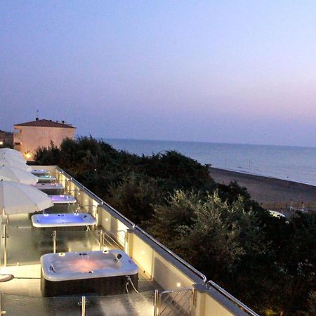 Hotel I Ginepri Marina di Castagneto Carducci Buitenkant foto