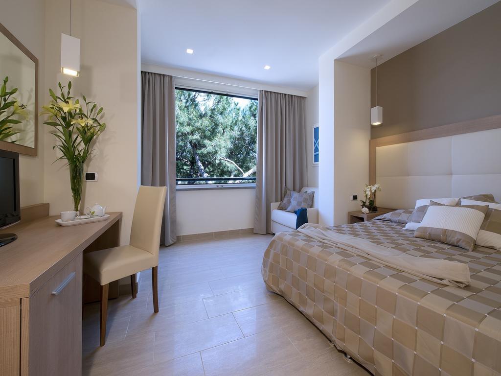 Hotel I Ginepri Marina di Castagneto Carducci Kamer foto