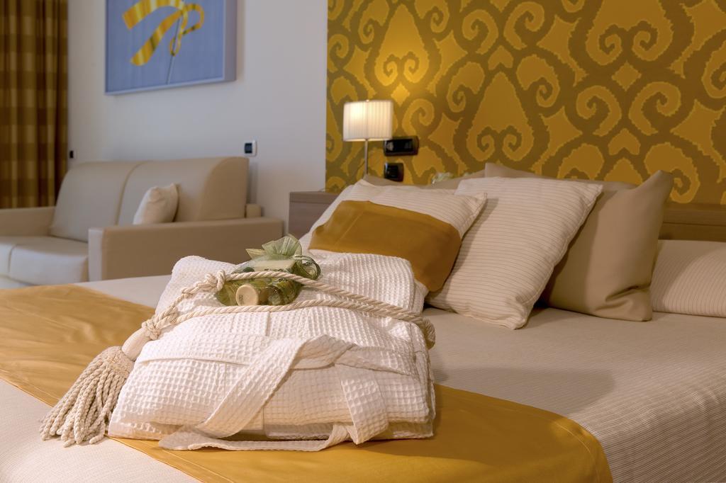 Hotel I Ginepri Marina di Castagneto Carducci Kamer foto