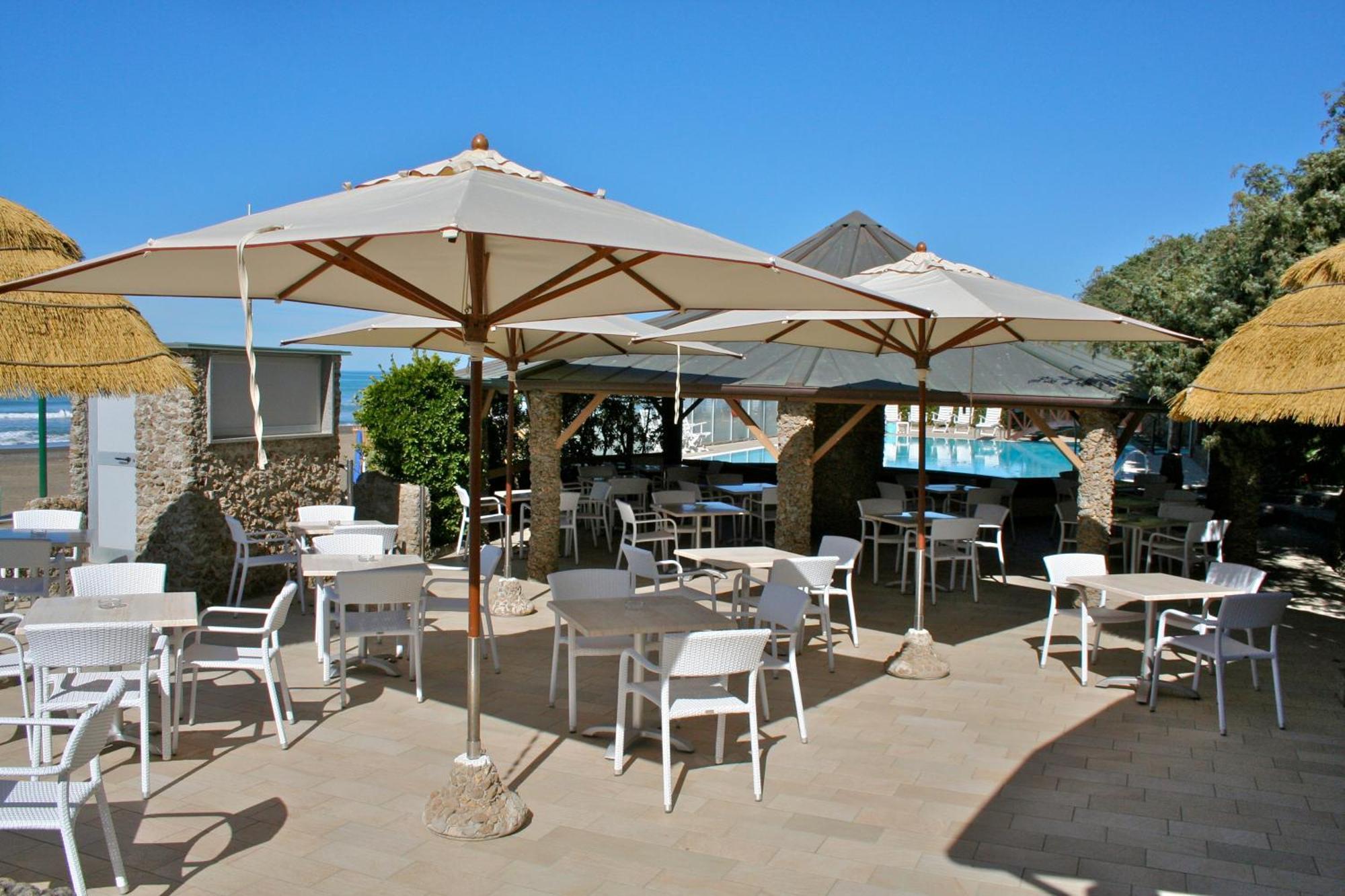 Hotel I Ginepri Marina di Castagneto Carducci Buitenkant foto