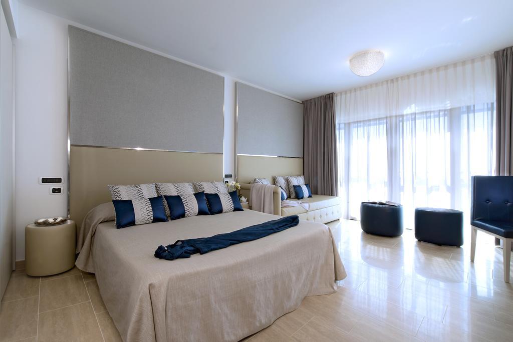 Hotel I Ginepri Marina di Castagneto Carducci Buitenkant foto
