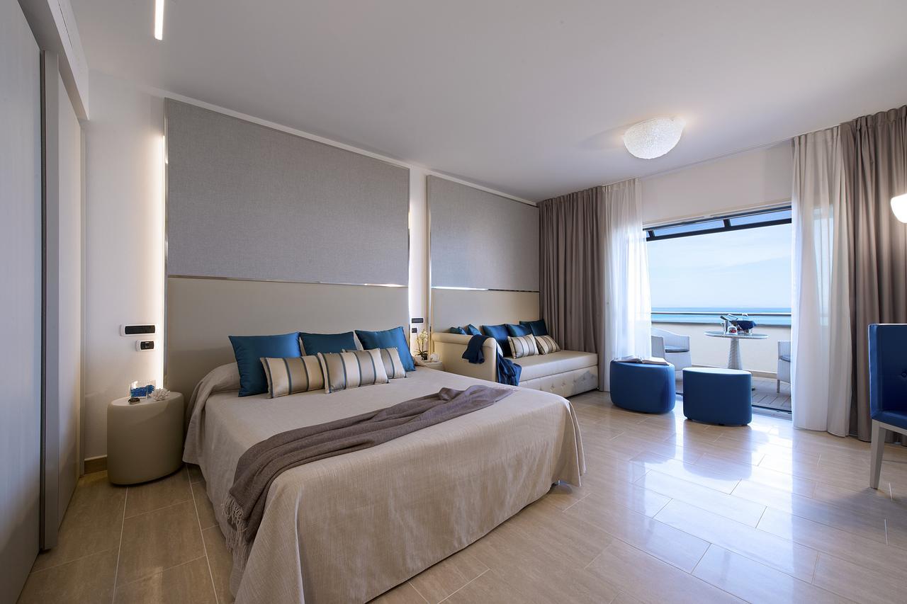 Hotel I Ginepri Marina di Castagneto Carducci Buitenkant foto